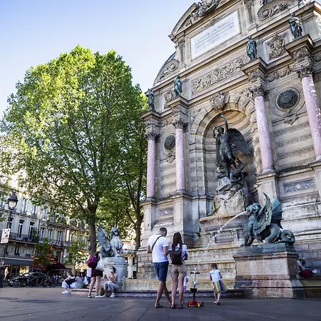 Ibis Styles Republique Le Marais Paříž