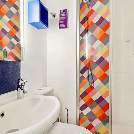 Hotel Ibis Styles Republique Le Marais 3*