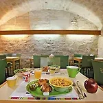 מלון Ibis Styles Republique Le Marais 3*