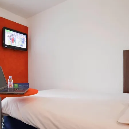 Hotel Ibis Styles Republique Le Marais 3*