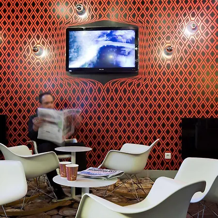 호텔 Ibis Styles Republique Le Marais 3*
