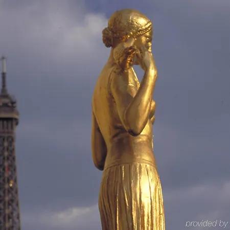 إيبيس ستيل ريبوبليك فندق