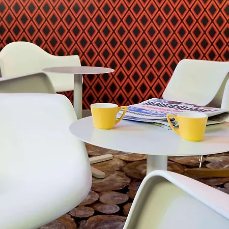 Ibis Styles République